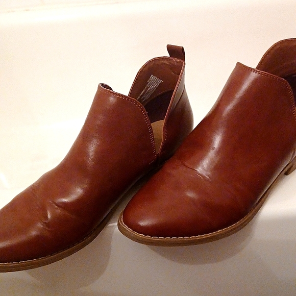 Booties - Picture 2 of 4